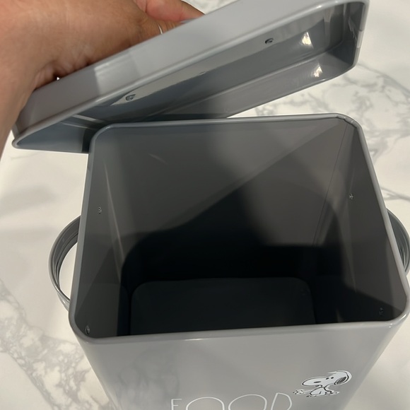 Cute. Rae Dunn. Metal Food Storage. - Picture 4 of 16